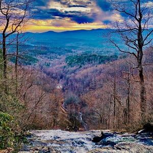 Meet your Posher, Leeann